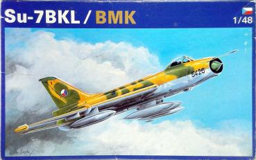 Sukhoi Su-7 BKL / BMK - 1/48 model kit - ZSE OEZ Kit No.2