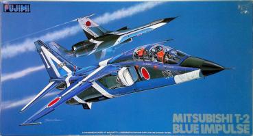 MITSUBISHI T-2 BLUE IMPULSE - 1/48 model kit - FUJIMI 32006